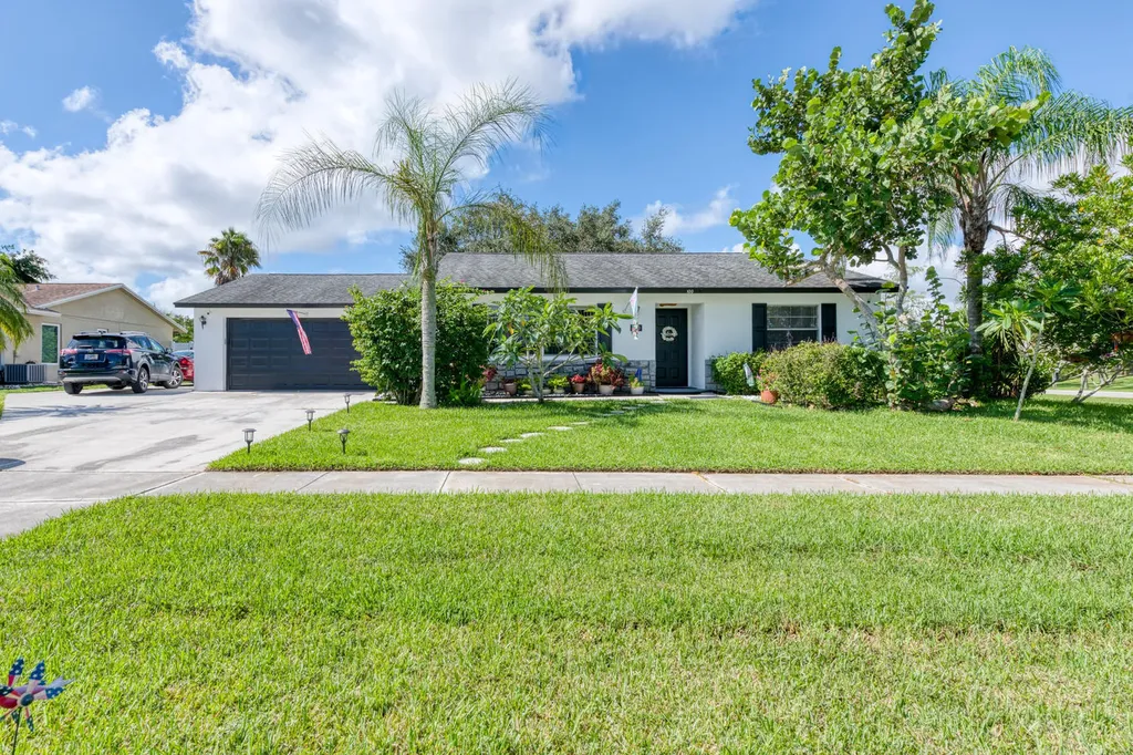 100 Segura Street Royal Palm Beach FL 33411