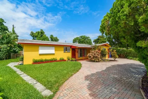1006 S 28th Avenue Hollywood FL 33020