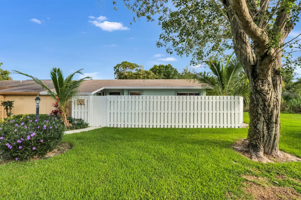1307 Chippewa Street Jupiter FL 33458