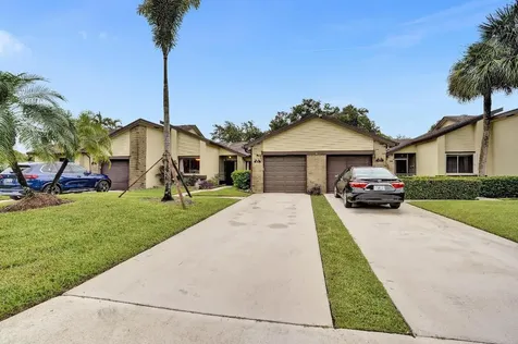 104 Village Walk Drive Royal Palm Beach FL 33411