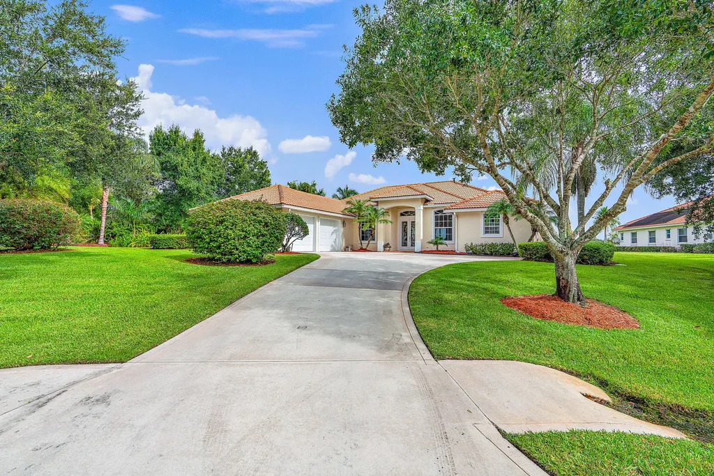 4832 SW Lake Grove Circle Palm City FL 34990