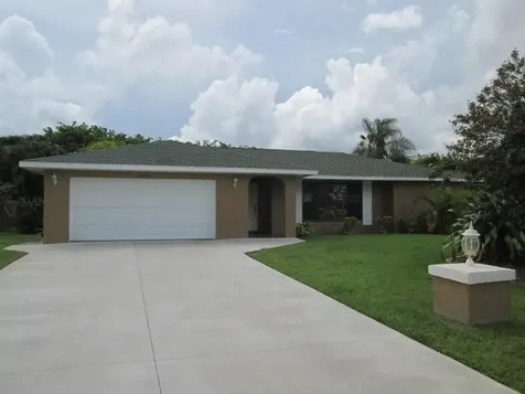2402 SE Perugia Street Port St Lucie FL 34952