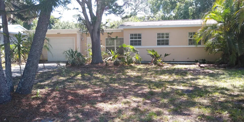 4806 Lakewood Park Drive Fort Pierce FL 34951