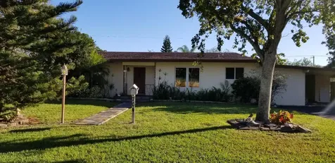 704 NE 2nd Street Pompano Beach FL 33060