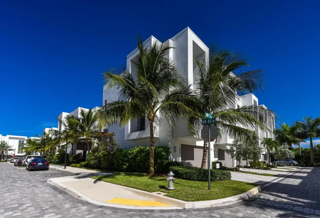 4050 NW 18th Way Boca Raton FL 33431