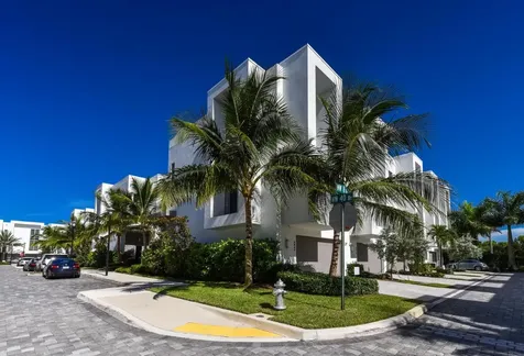 4050 NW 18th Way Boca Raton FL 33431