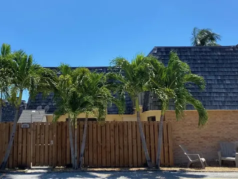 260 Arabian Road Palm Springs FL 33461