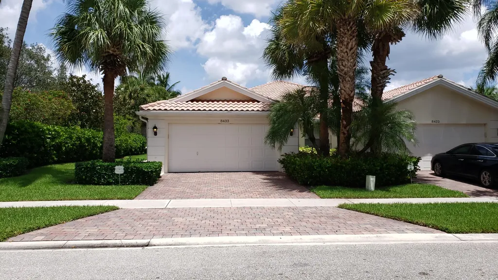 8433 Cozumel Lane Wellington FL 33414