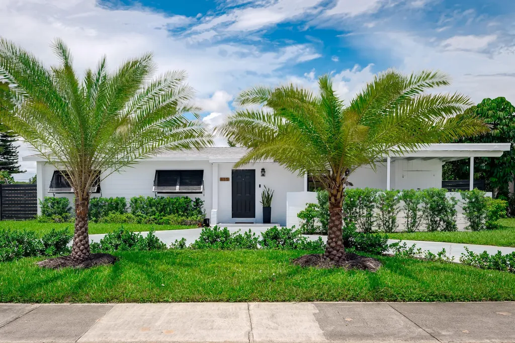 115 S 11th Street Lantana FL 33462