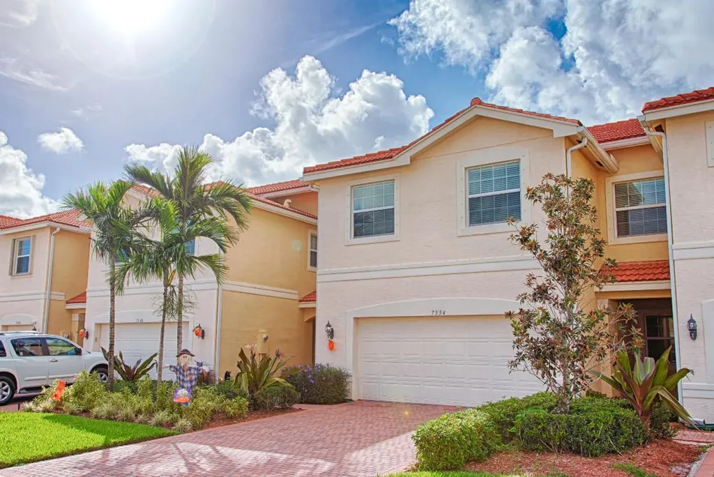 7554 Spatterdock Drive Boynton Beach FL 33437