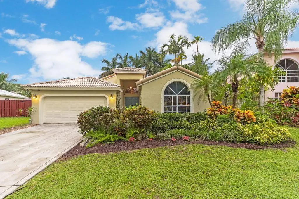 4095 Laurelwood Lane Delray Beach FL 33445