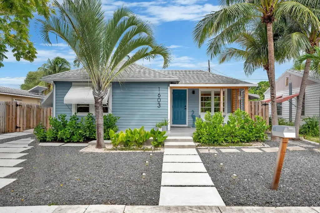 1603 N Ocean Breeze Lake Worth Beach FL 33460