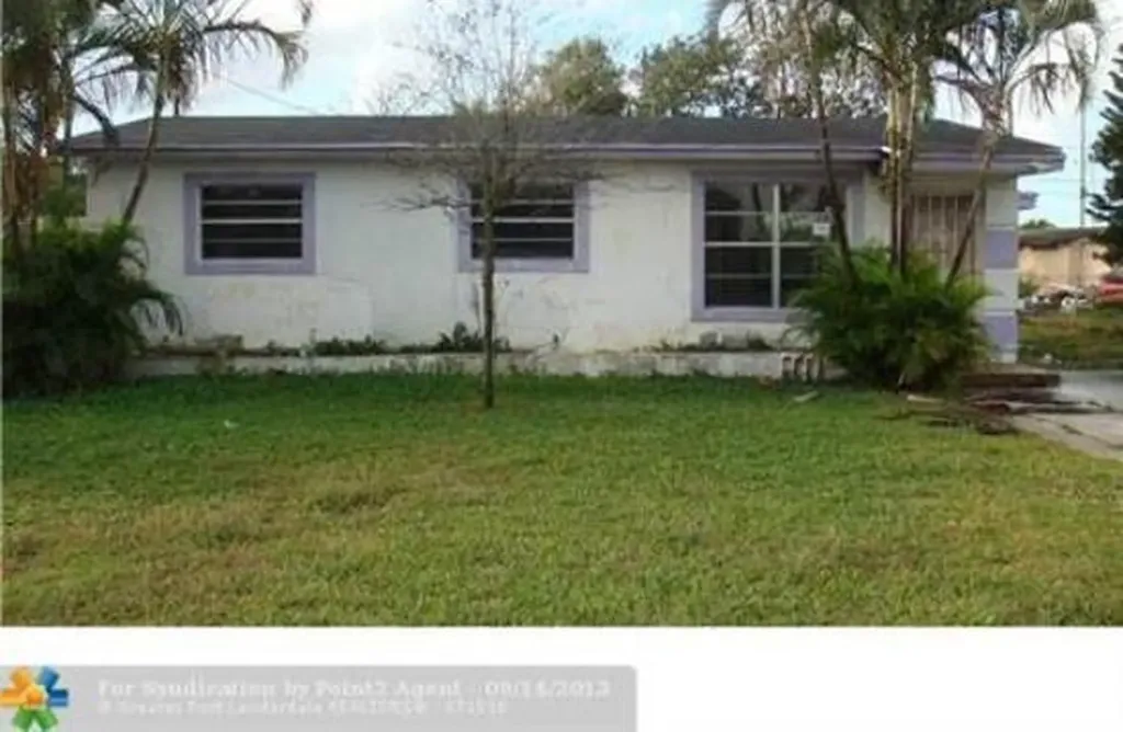 2745 NW 2nd Street Boynton Beach FL 33435