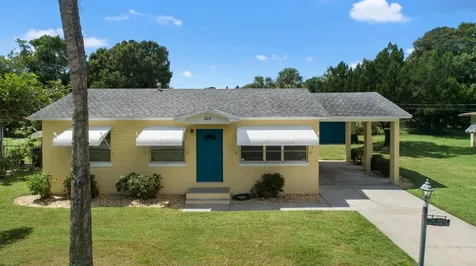 205 Garden Avenue Fort Pierce FL 34982