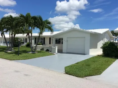 702 SW 15th Street Boynton Beach FL 33426