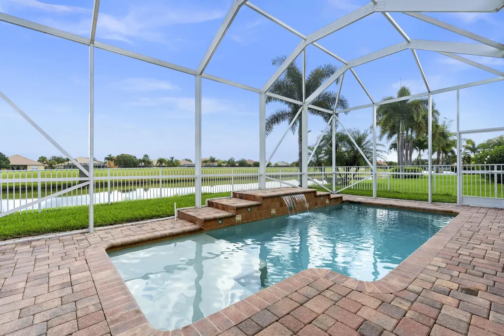 321 NW Somerset Circle Port St Lucie FL 34983