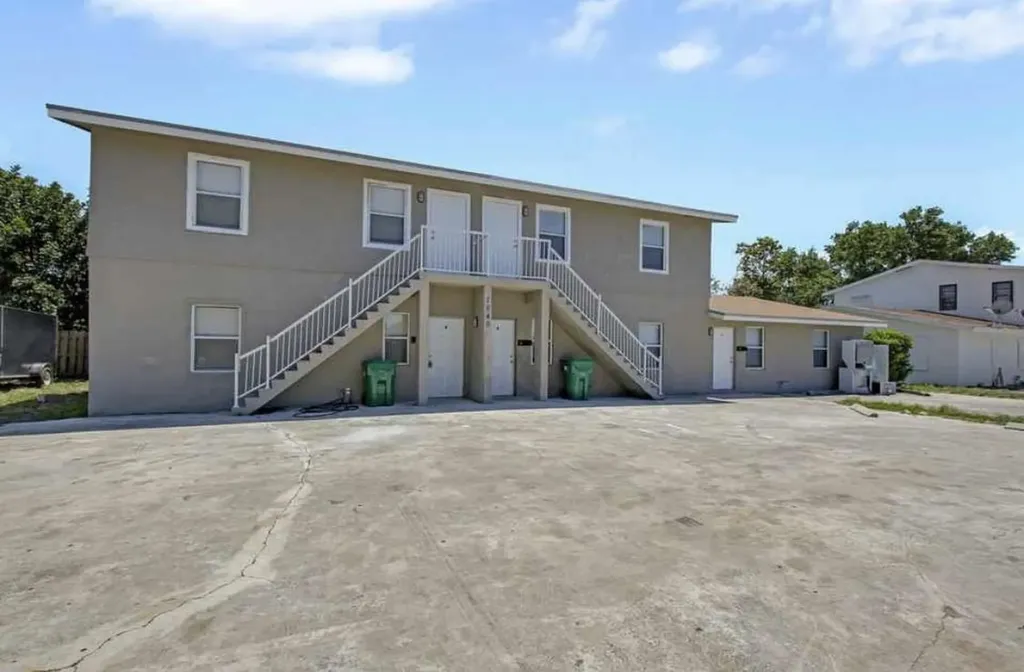 1649 W 28th Street Riviera Beach FL 33404