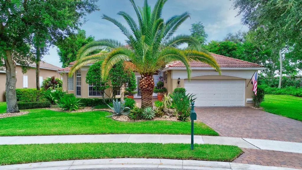 6720 Via Como Lake Worth FL 33467