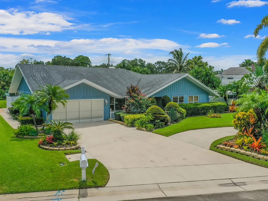 511 SW Pine Tree Lane Palm City FL 34990