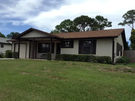 279 SE Fallon Drive Port St Lucie FL 34983