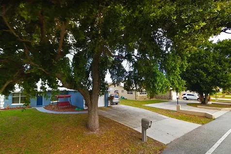 1071 SE 40th Avenue Okeechobee FL 34974