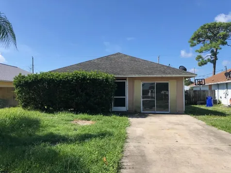 425 15th Place SW Vero Beach FL 32962