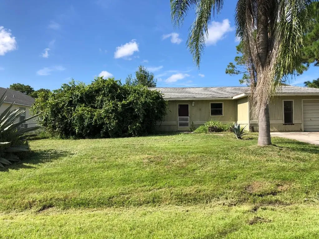 1137 Kenmore Street NW Palm Bay FL 32907