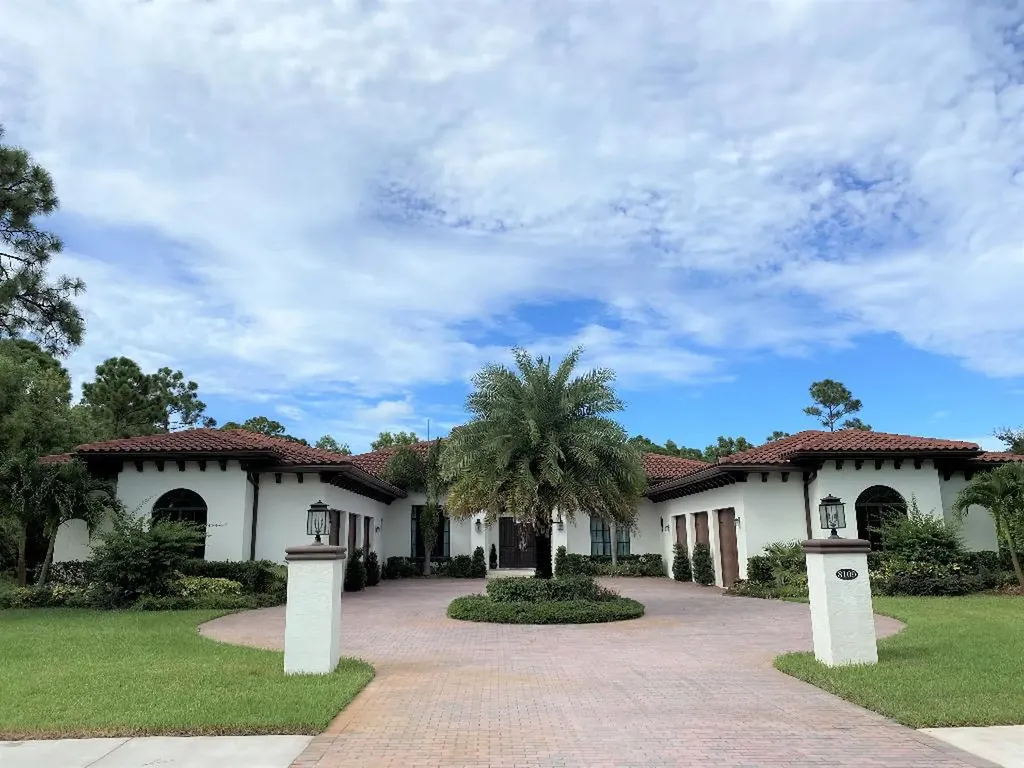 8109 SE Hidden Bridge Court Jupiter FL 33458