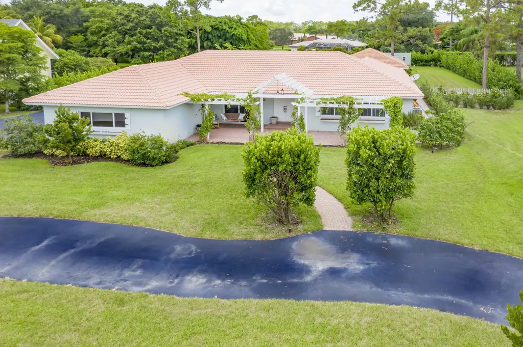 11132 Whispering Pines Lane Boca Raton FL 33428