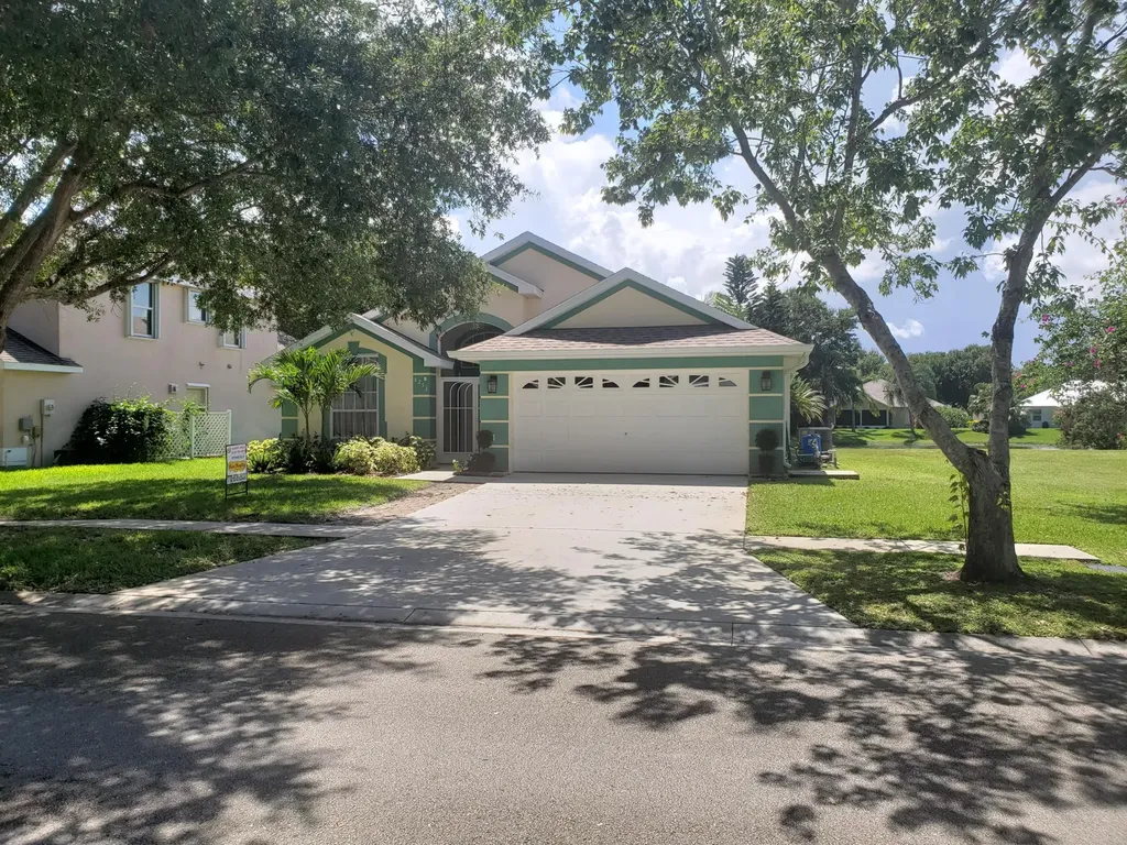 8253 Maidencane Place Port St Lucie FL 34952