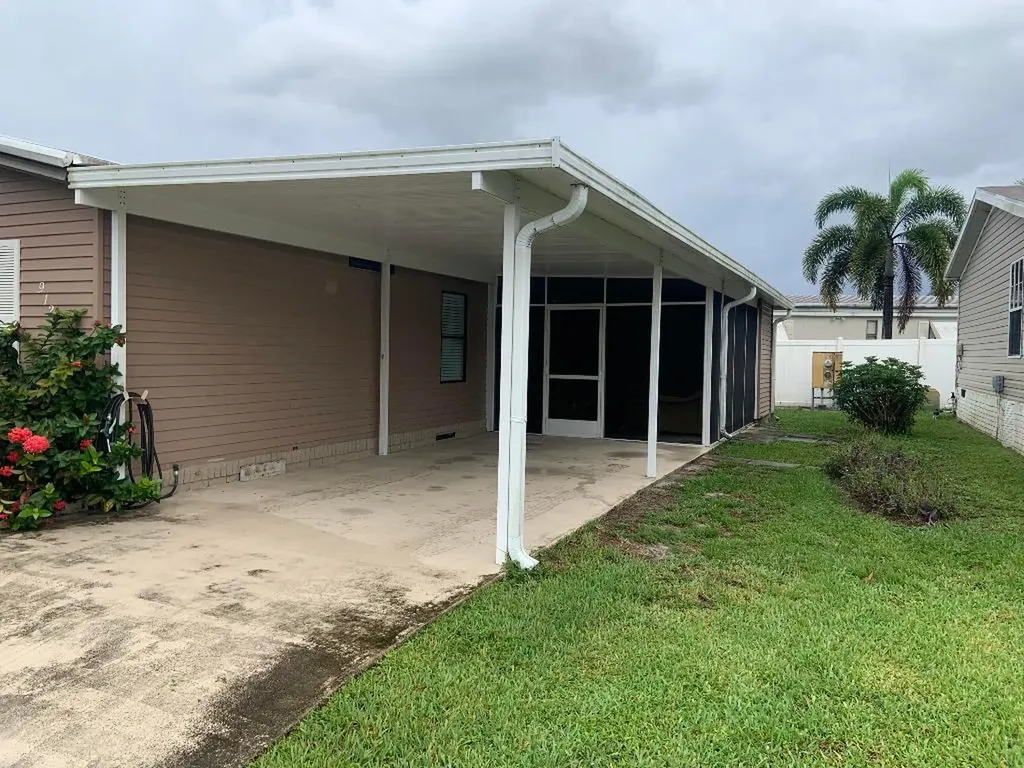 912 Sundeck Way Boynton Beach FL 33436