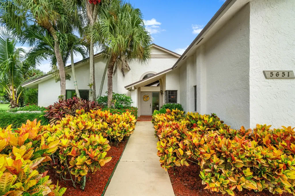 5651 Pleasant Valley Lane Delray Beach FL 33484