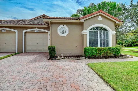 21122 Via Ventura Boca Raton FL 33433