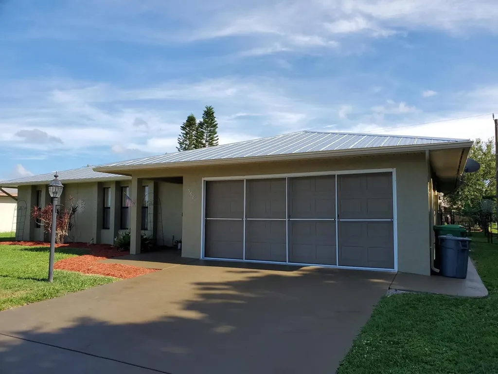 568 SE Whitmore Drive Port St Lucie FL 34984