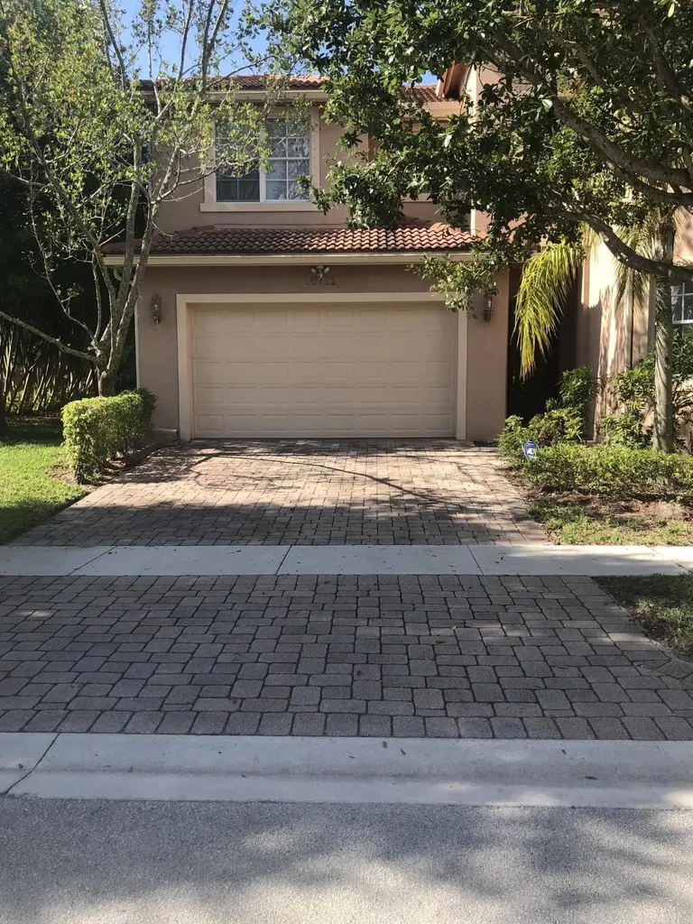 10712 Lake Wynds Court Boynton Beach FL 33437