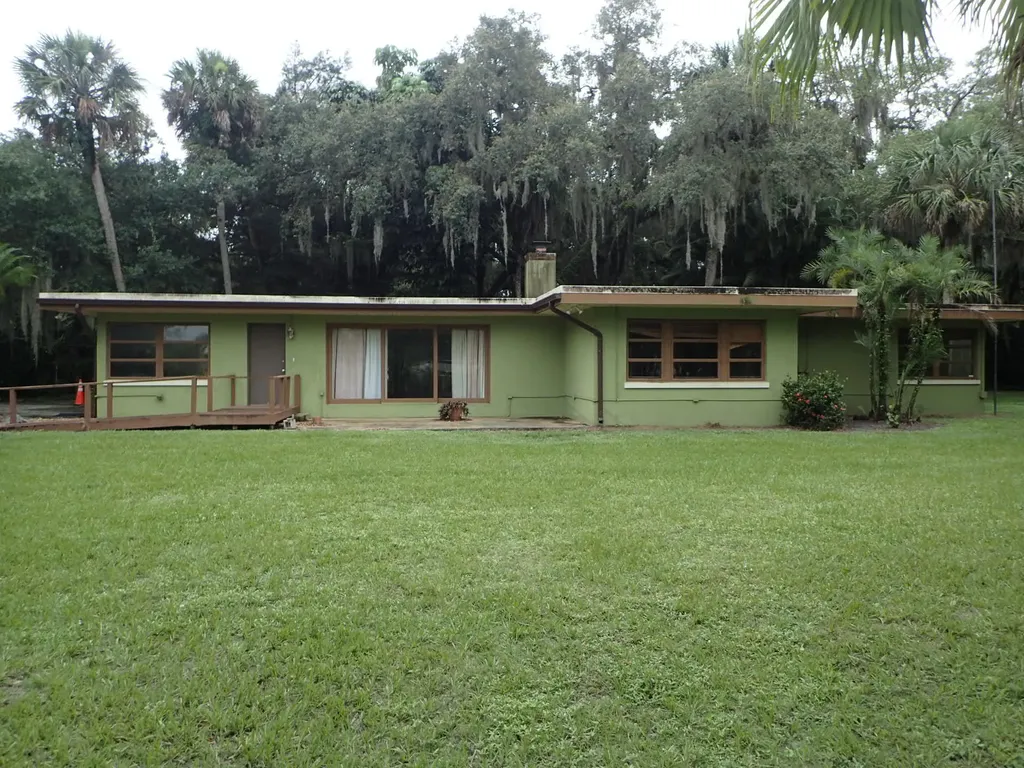 1313 W Midway Road Fort Pierce FL 34982