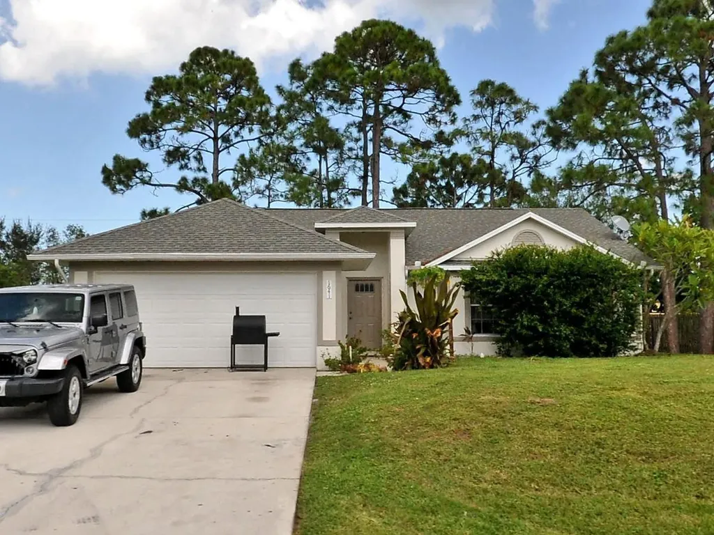 1641 SW Angelico Lane Port St Lucie FL 34984