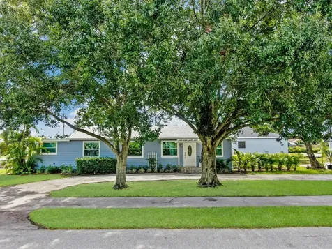 7612 Seabreeze Drive Lake Worth FL 33467