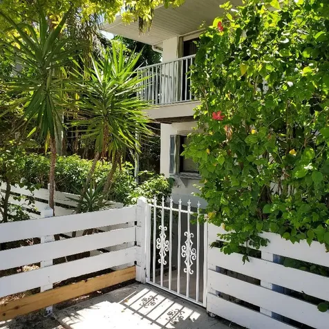 326 W Pine Street Lantana FL 33462