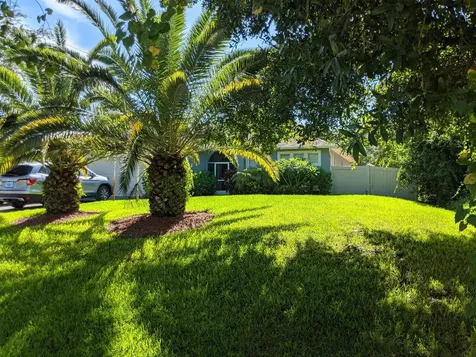 8715 102nd Court Vero Beach FL 32967