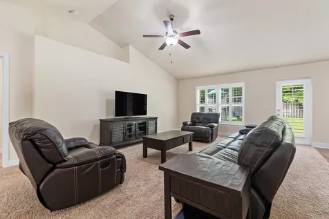 926 SE Montrose Avenue Port St Lucie FL 34983