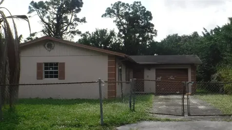2005 Avienda Avenue Fort Pierce FL 34946