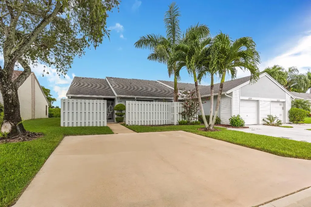 12119 Country Greens Boulevard Boynton Beach FL 33437