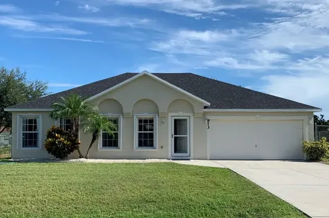 973 SE Caravan Avenue Port St Lucie FL 34983
