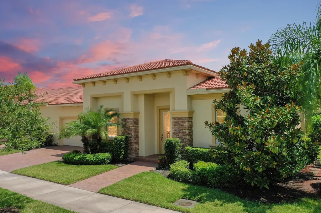 10244 SW Canossa Way Port St Lucie FL 34986