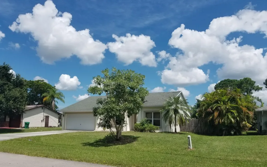 173 SW Duval Avenue Port St Lucie FL 34983