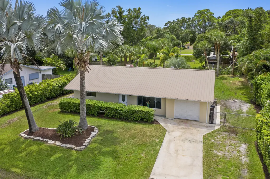 8003 Pensacola Road Fort Pierce FL 34951