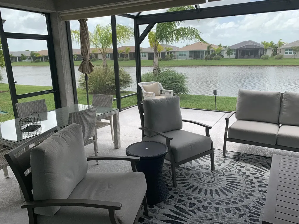11724 SW Brighton Falls Drive Port St Lucie FL 34987