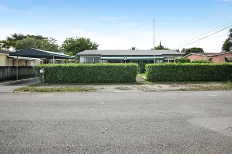 1120 N 59th Avenue Hollywood FL 33021