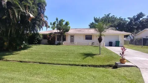 1158 SE Menores Avenue Port St Lucie FL 34952